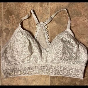 aerie white lace bralette with removable pads